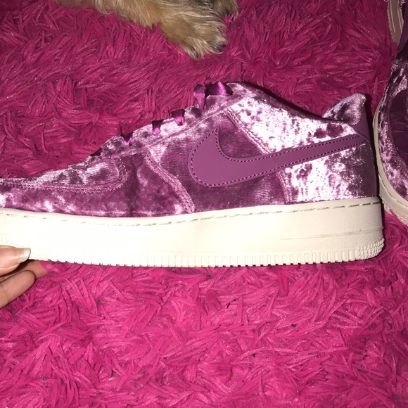 Shoes - Picture 2 of 6